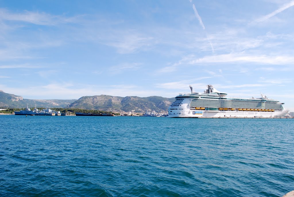 The Independence of the Seas at La Seyne-sur-Mer