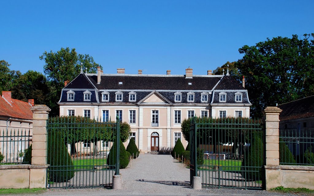 Chateau de Magneux Haute Rive ;Loire 42