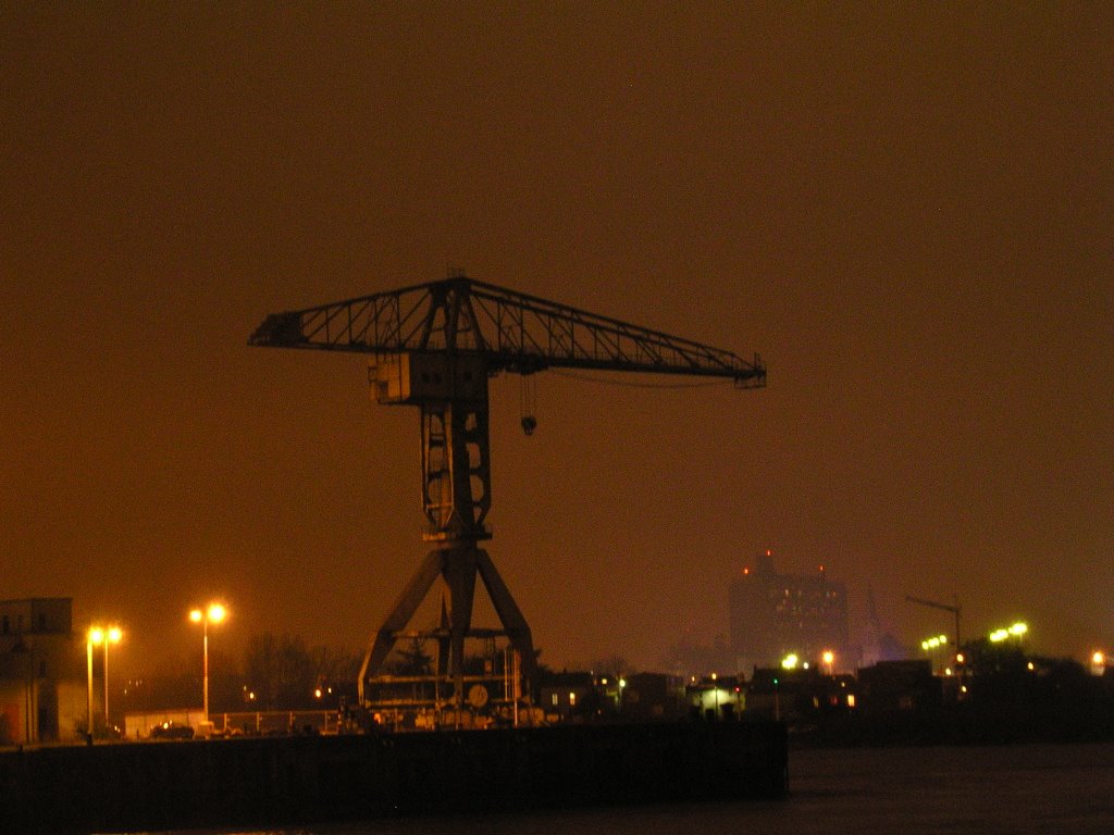 Solstice dhiver sur lîle de Nantes, la grue Titan
