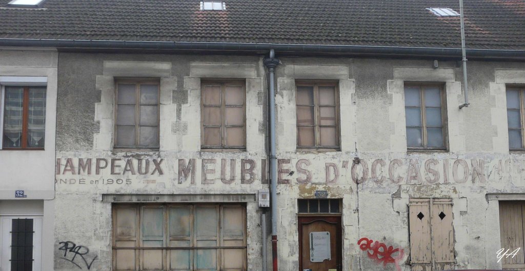 Reims: Réclame-enseigne et Tags