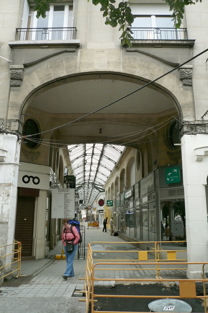 Reims, Galerie dErlon, á Place Drouet-dErlon