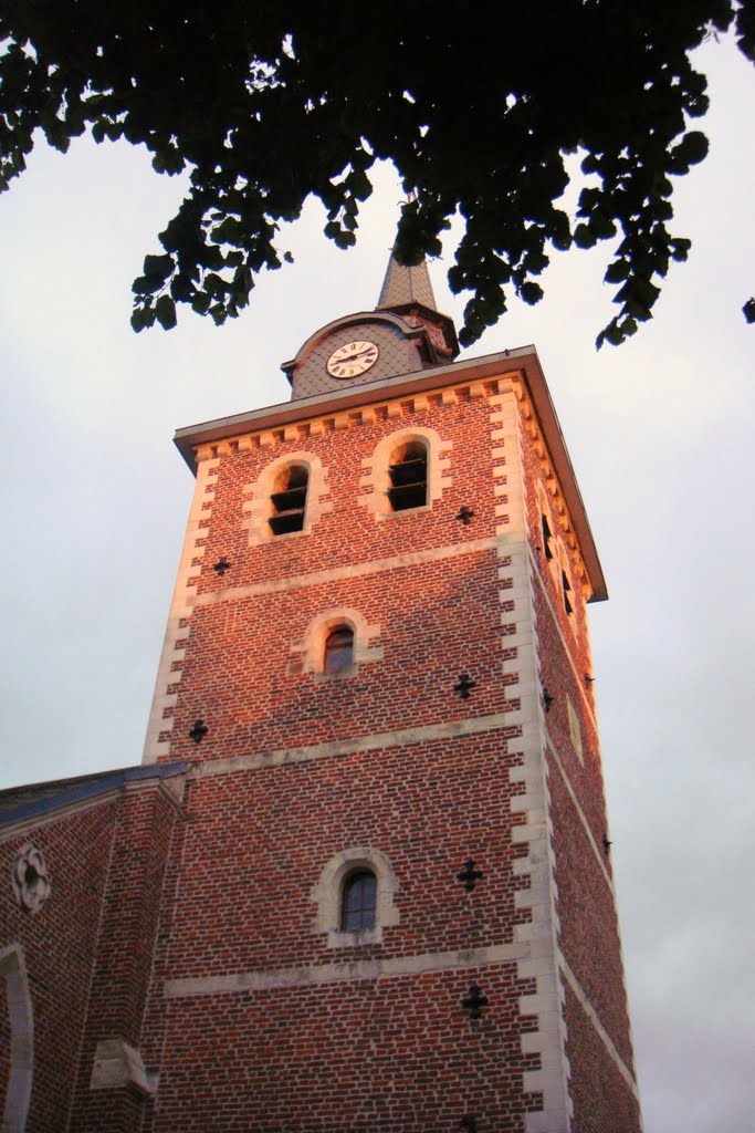 Eglise de Vertain un soir dété