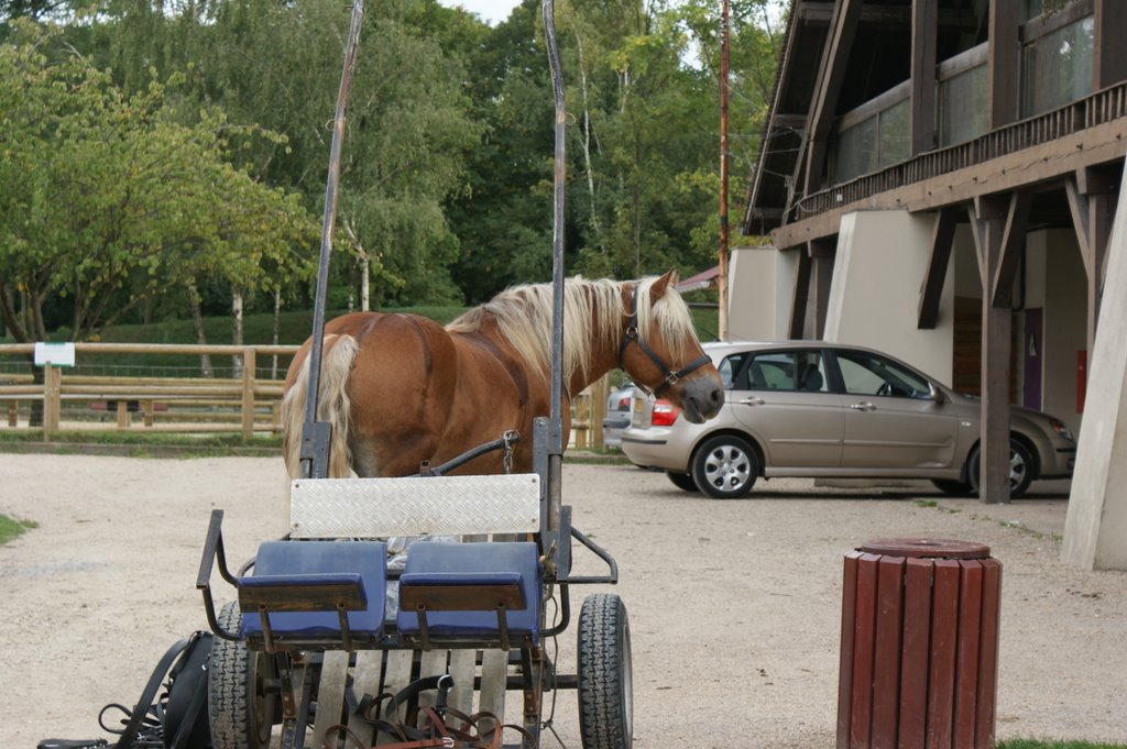 1er plan : ancien / 2e plan : moderne