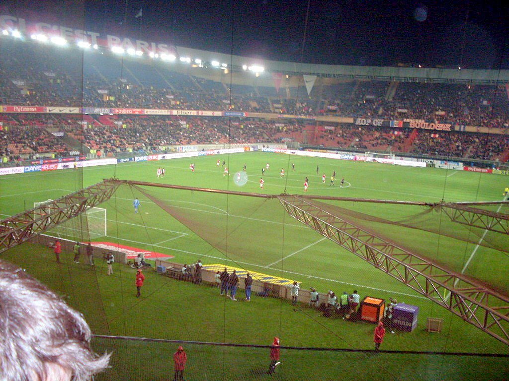Parque de los Príncipes. Copa UEFA. PSG - Racing de Santander. 27-11-08