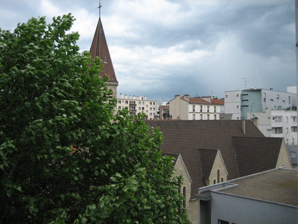 le toit de léglise Ste Lucie. Issy (92)