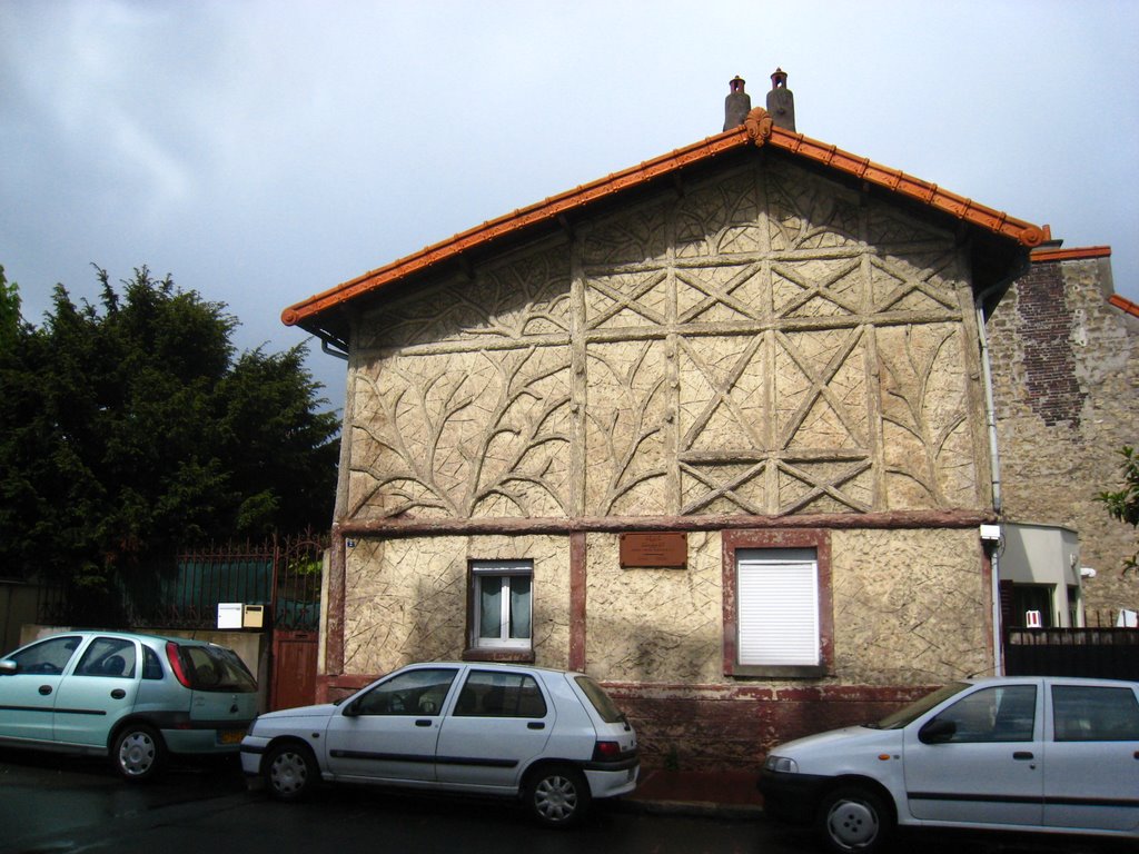 Très vieille maison.