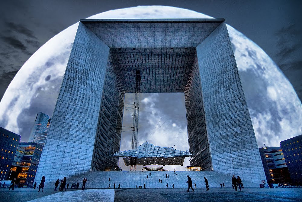 Moontime  @ La Defense :-)