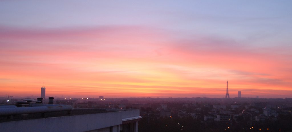 Lever de soleil sur Paris, vu depuis Puteaux