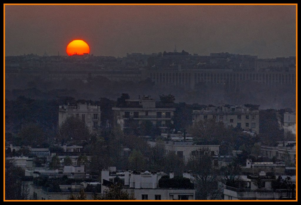 Lever de soleil sur la ville