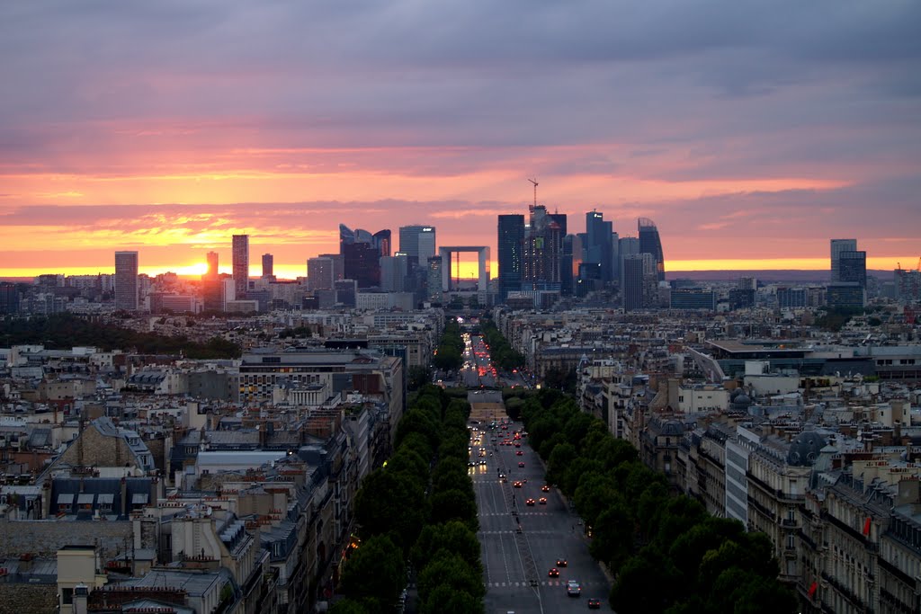 La Grande Arche vue de lArc de Triomphe