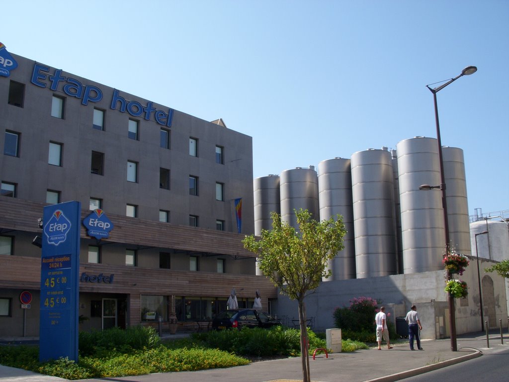 Sète - Hôtel "IBIS" a remplacé, ETAP.