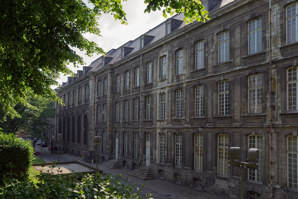 Bâtiment à côté de Notre Dame Arras