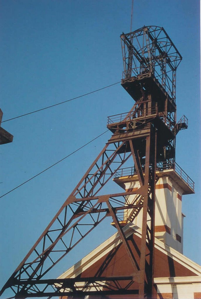 Bollwiller: derrick de mine de potasse désaffectée - photo Elise Restlé