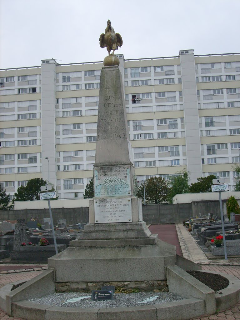 93-Bondy monument aux morts du Cimetière