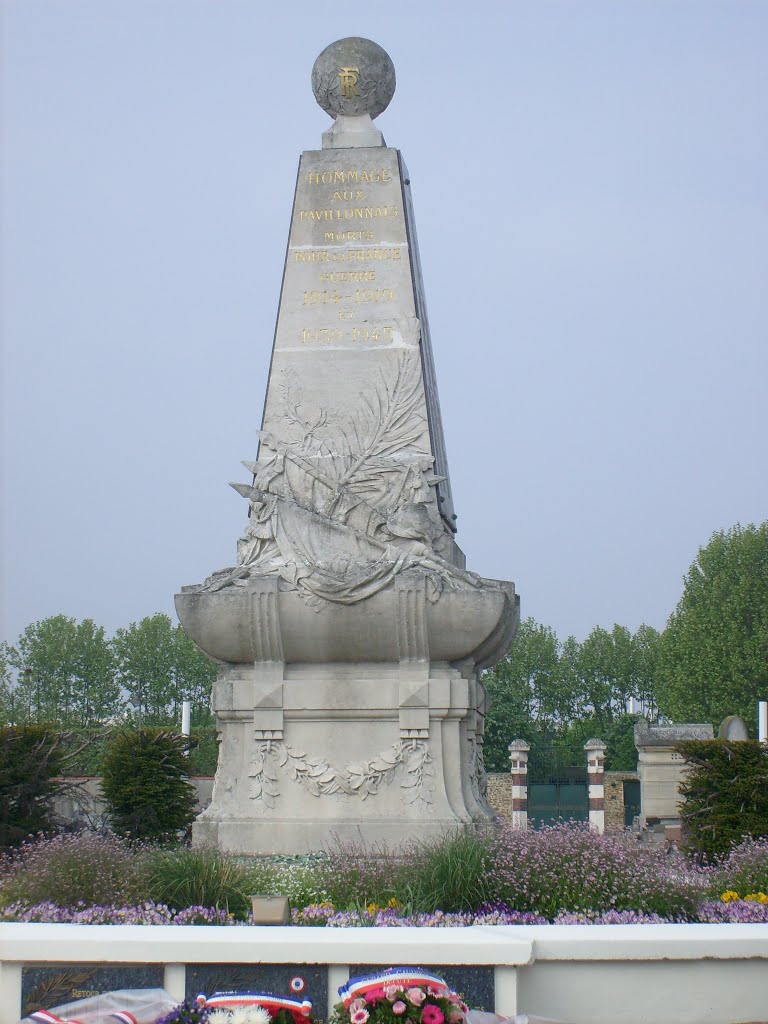 93-Les Pavillons sous Bois monument aux morts