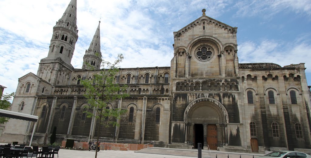 Église_04_ Saint Pierre_Mâcon