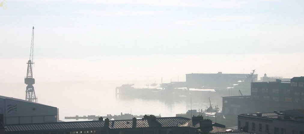 Brume au port de commerce