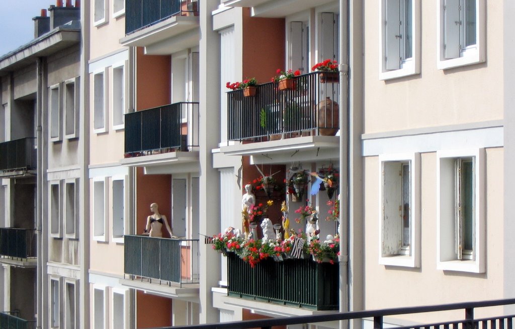 A cheerful balcony