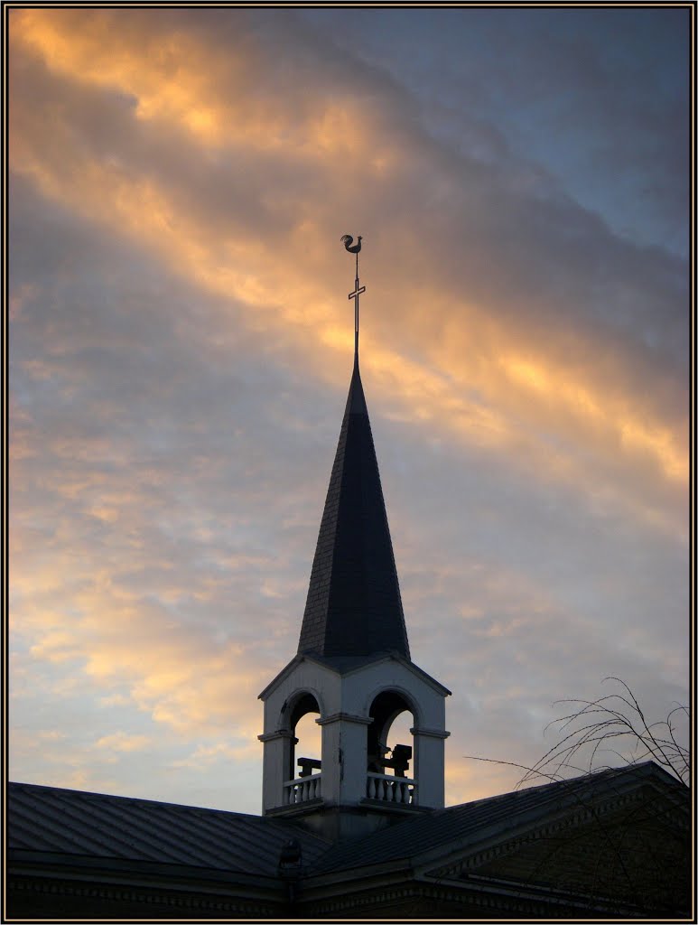 FRA - Dunkerque - Beffroi de la Chapelle Notre Dame des Dunes