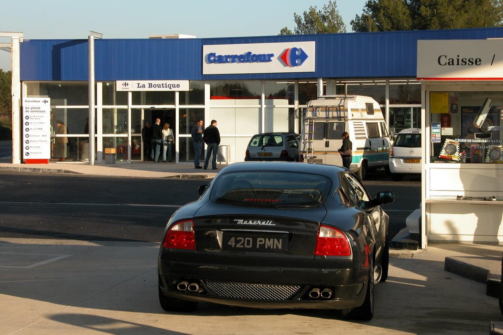 Carrefour Service Station