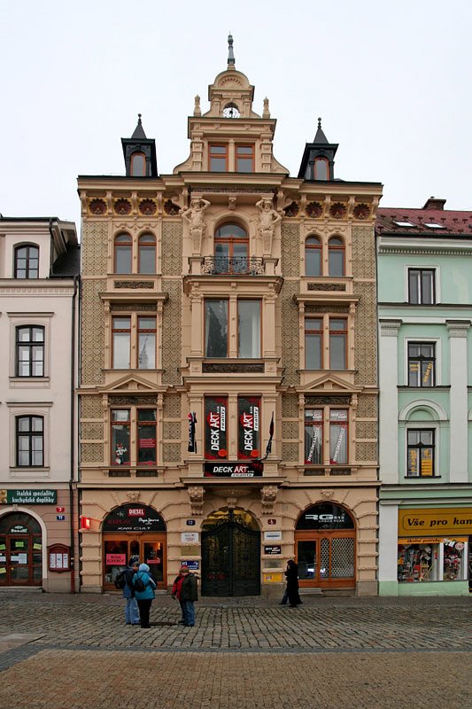 Liberec - zabytkowa kamienica na Rynku