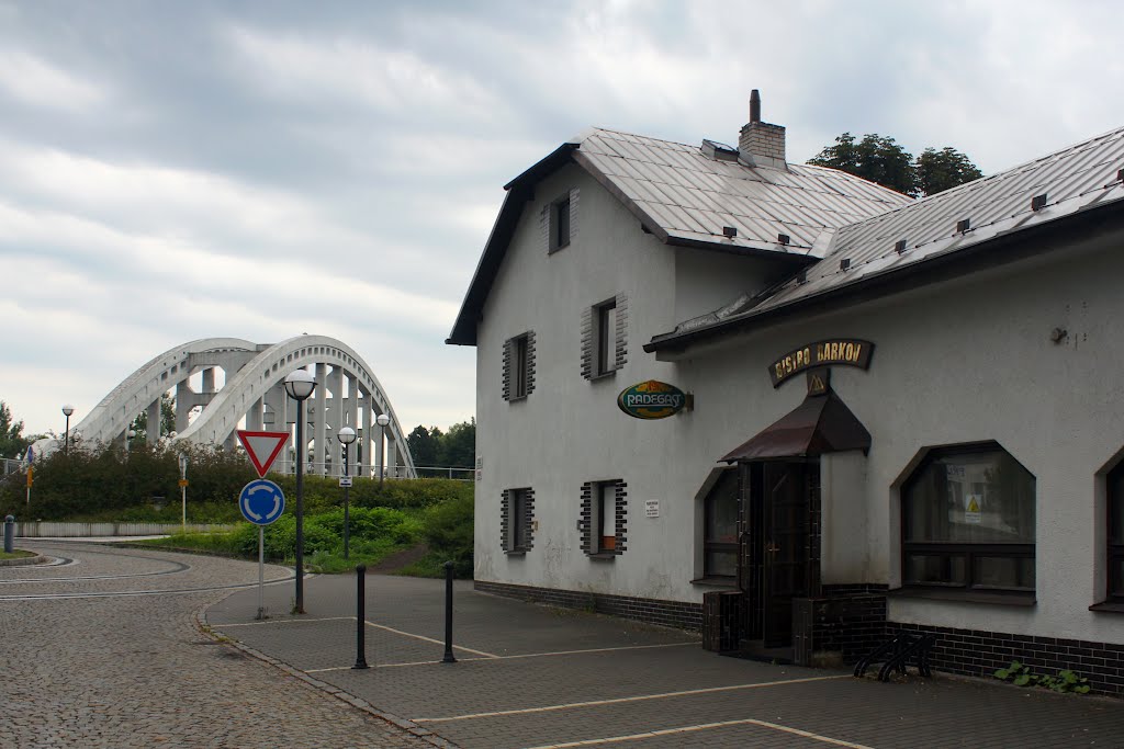 most a bistro Dárkov