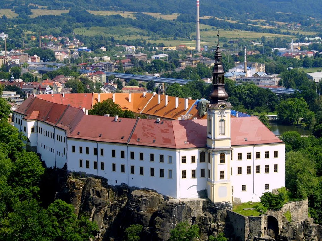 Děčínský zámek