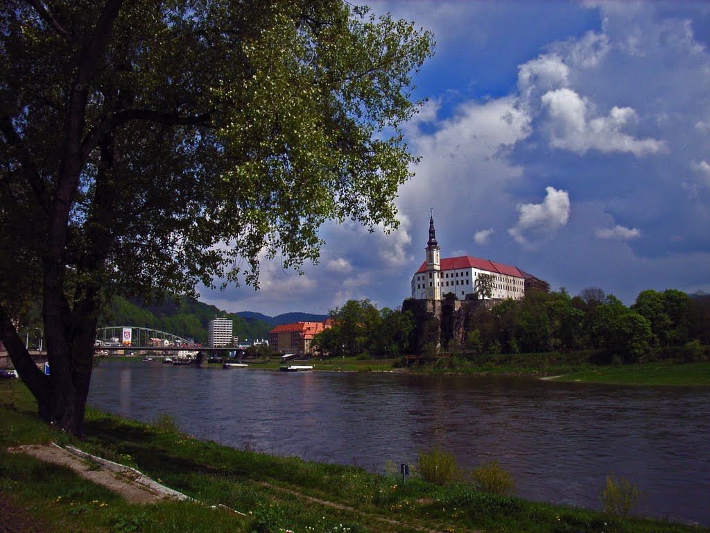 Tetschen /Děčín an der Elbe (1)