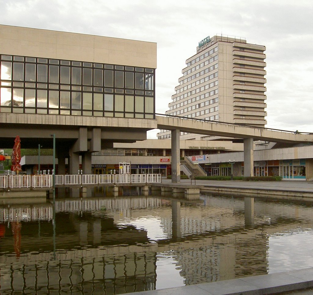 Most - centrum, hotel "Cascade"