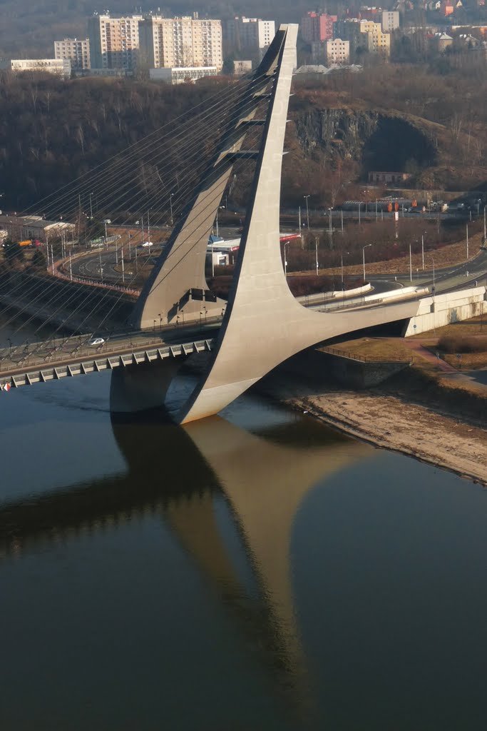Ústí nad Labem, Mariánský most v zrcadle