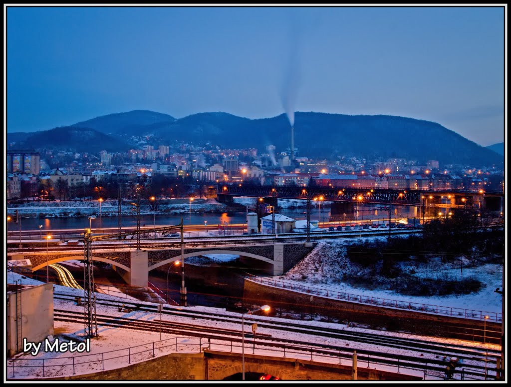 Ústí nad Labem-pohled na večerní Střekov