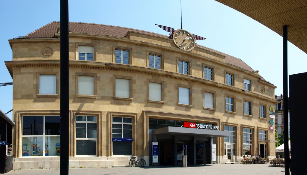 Gare Neuchatel (8th May 2008) by www.swiss-pics.ch