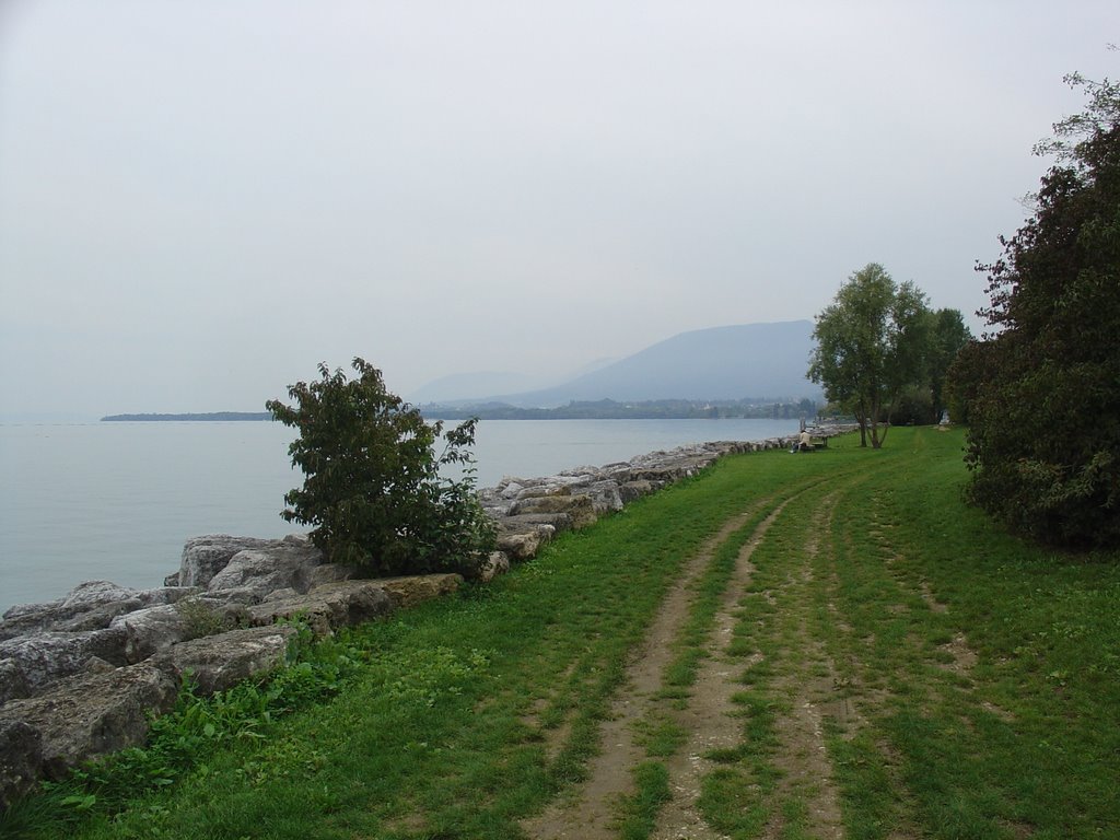 Strandweg in Neuchatel (Neuenburg)
