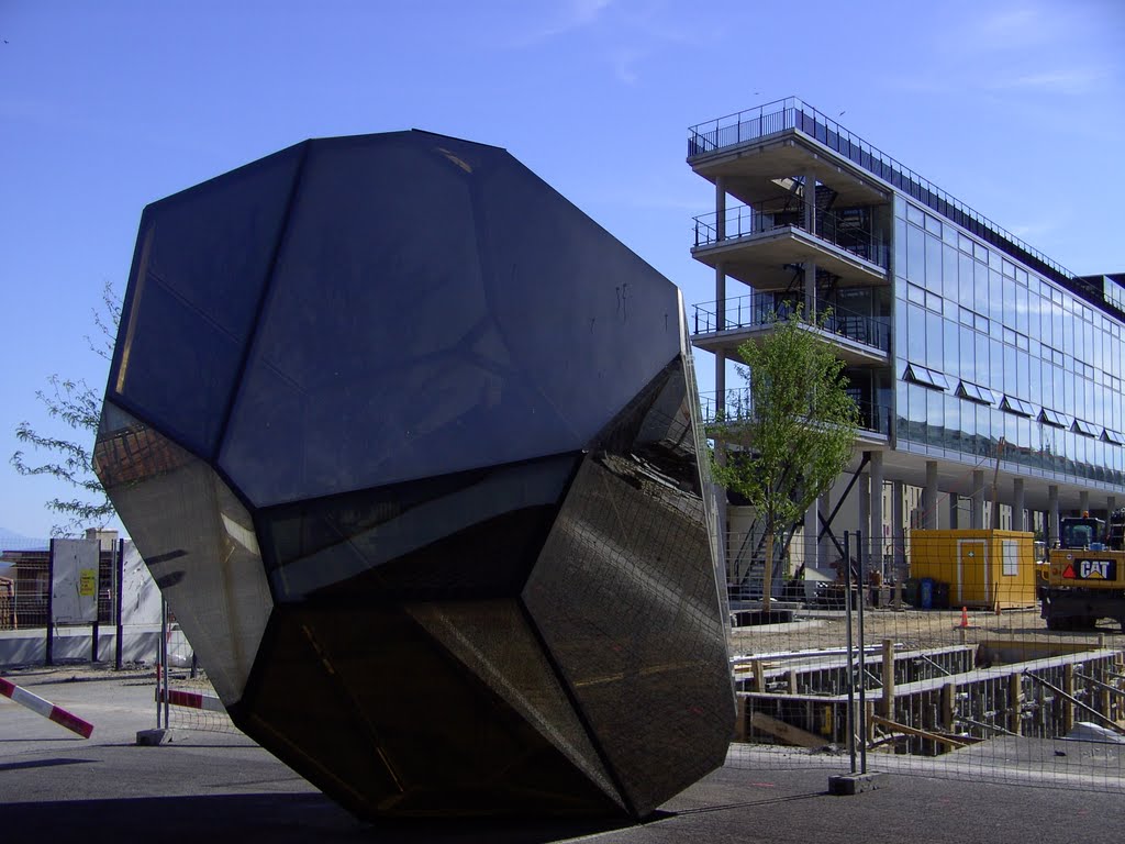 The (Smoke-) Crystal in Neuchâtel