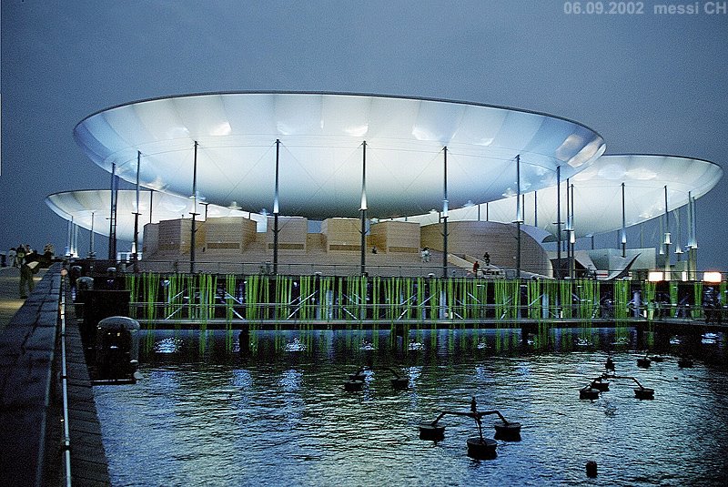 (messi02) Ufos over the Neuchâtel Lake ? [60°]