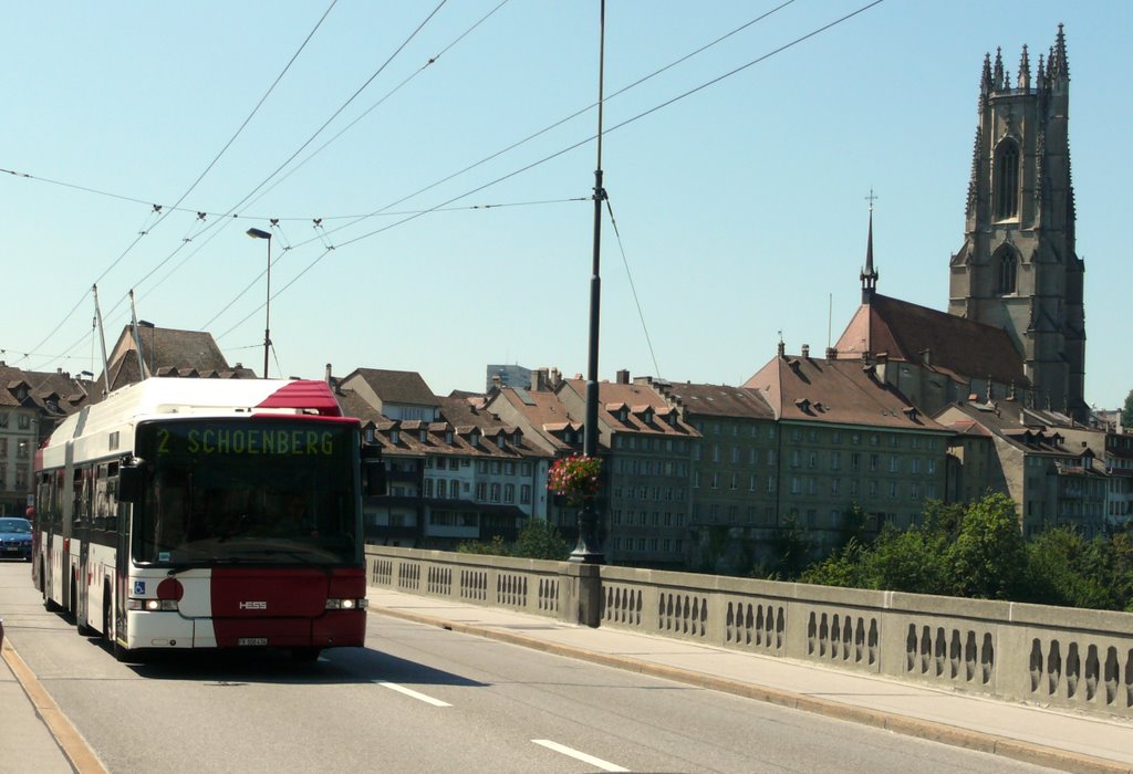 Trolleybus sur le pont de Zähringen à Fribourg
