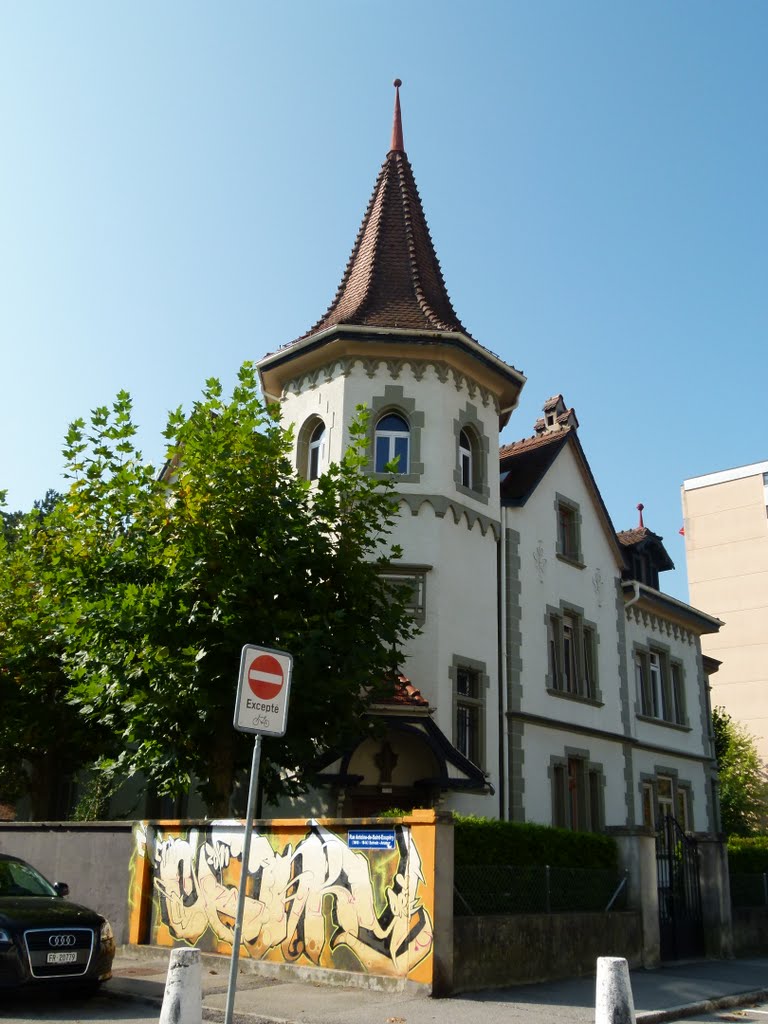 Graffiti à Fribourg vers lécole Sainte Croix