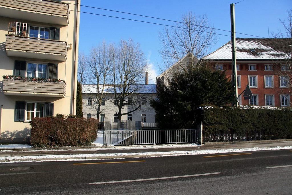 Tösstalstrasse über Bach