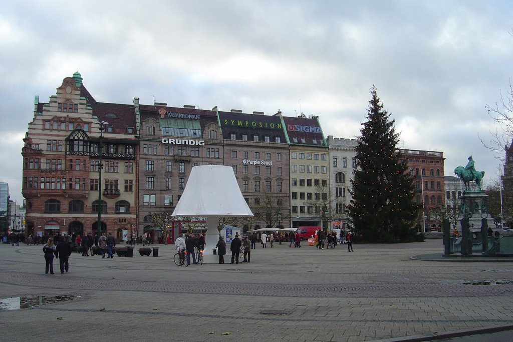 Giant Lamp