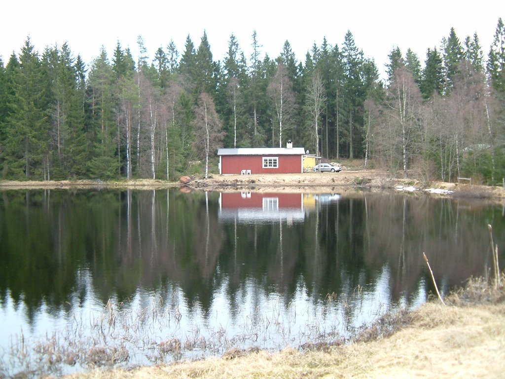 Huset ved søen i Sverige
