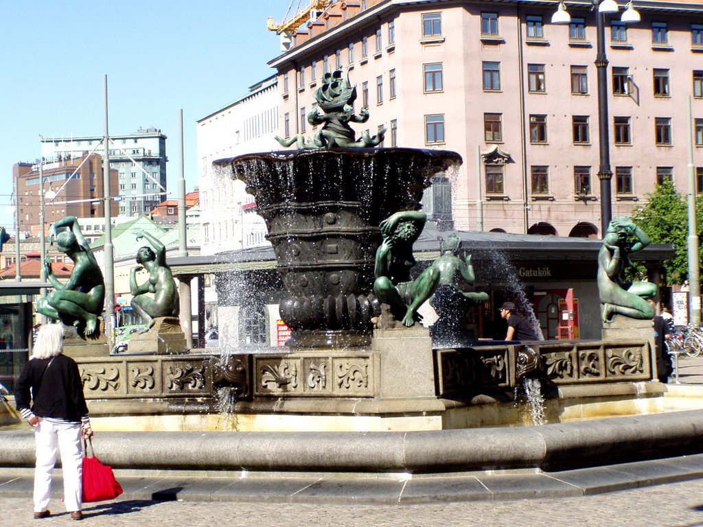 Göteborg - Fünf-Erdteile-Brunnen auf dem Järntorget, Juni 2005