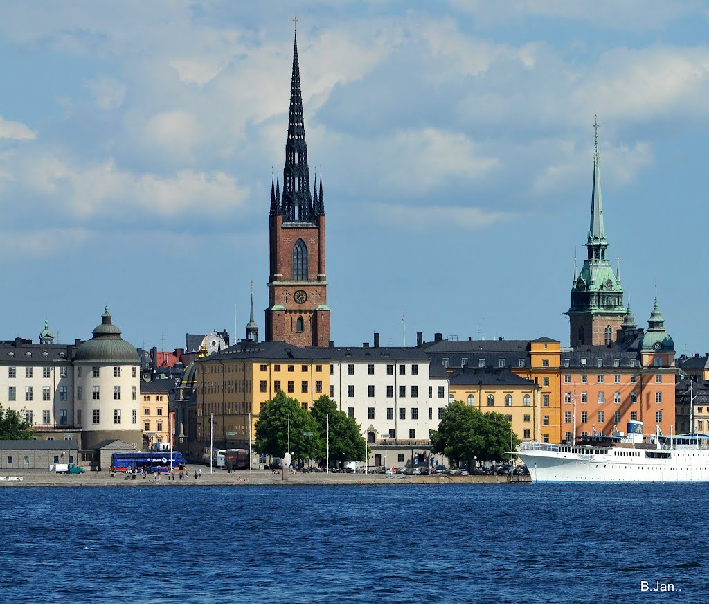 Stockholm, Riddarholmen Church (in front), the German Church (right)