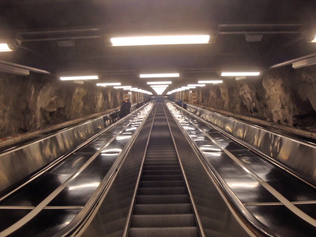 Estocolmp, Metro Vastra Skogen