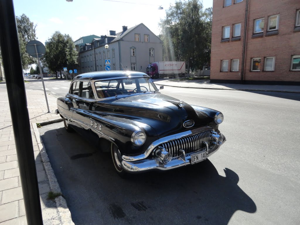 Раритет на вулиці міста... - Rarity on the streets ...
