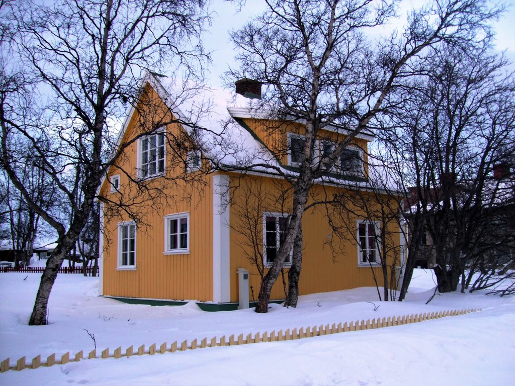 Casa amarilla