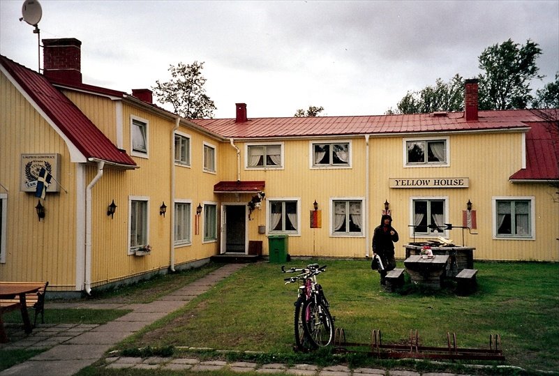 Youth hostel Yellow house, Kiruna (2005)
