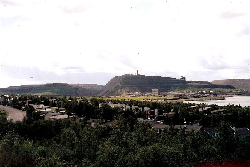 View of Kiruna from Luossavaara (2005)