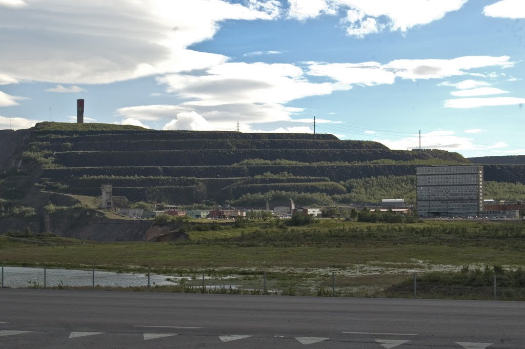 Kiruna´s industry,  the remains of a mountain