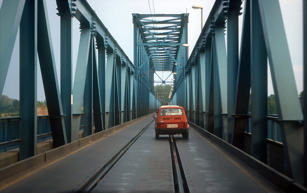 Novi Sad, puente sobre el Danubio - 2