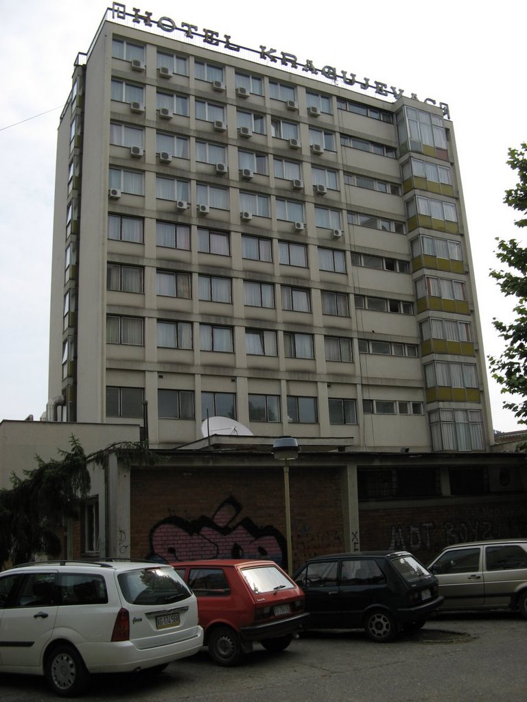 Kragujevac, Hotel Kragujevac, sa parkinga